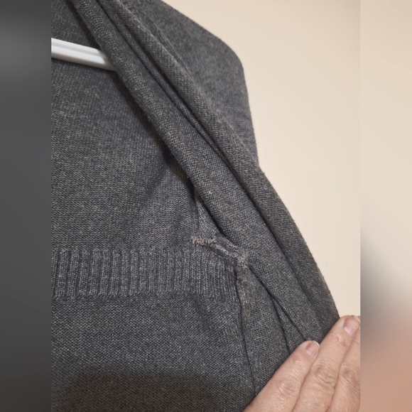 Lululemon Express Yourself wrap small grey cashmere blend - Picture 4 of 6